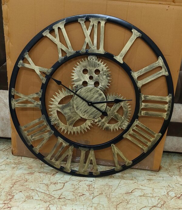 Madhuram Metal clock