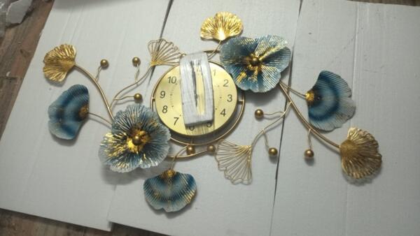 desiger wall clock