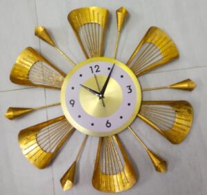 Metal Golden Wheel Clock